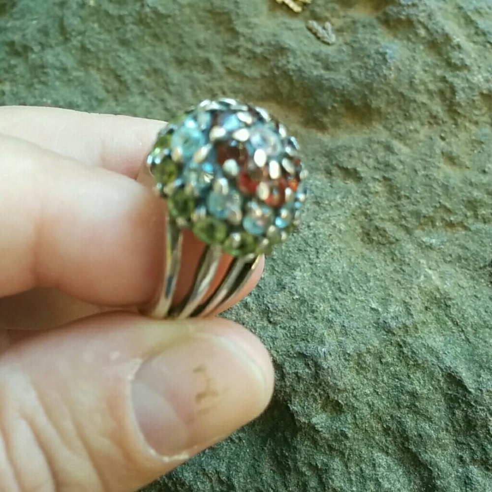 Gemstone ring - Picture 2 of 5